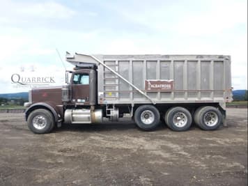 Main image Peterbilt 389